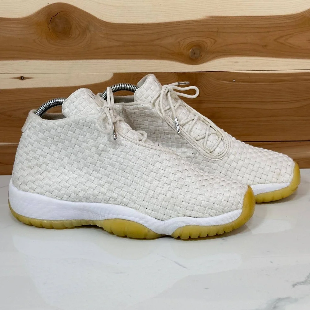 Jordan Future Phantom Cream White 656504-002 Basketball Size 7Y Youth/ 8.5 Women